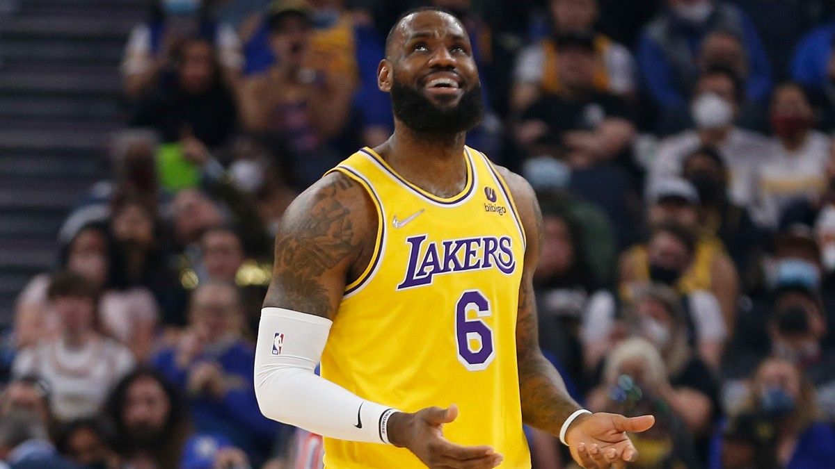 2022 NBA Title Odds: Lakers Championship Futures Plummet to New Low Following Blowout Loss to Pelicans article feature image