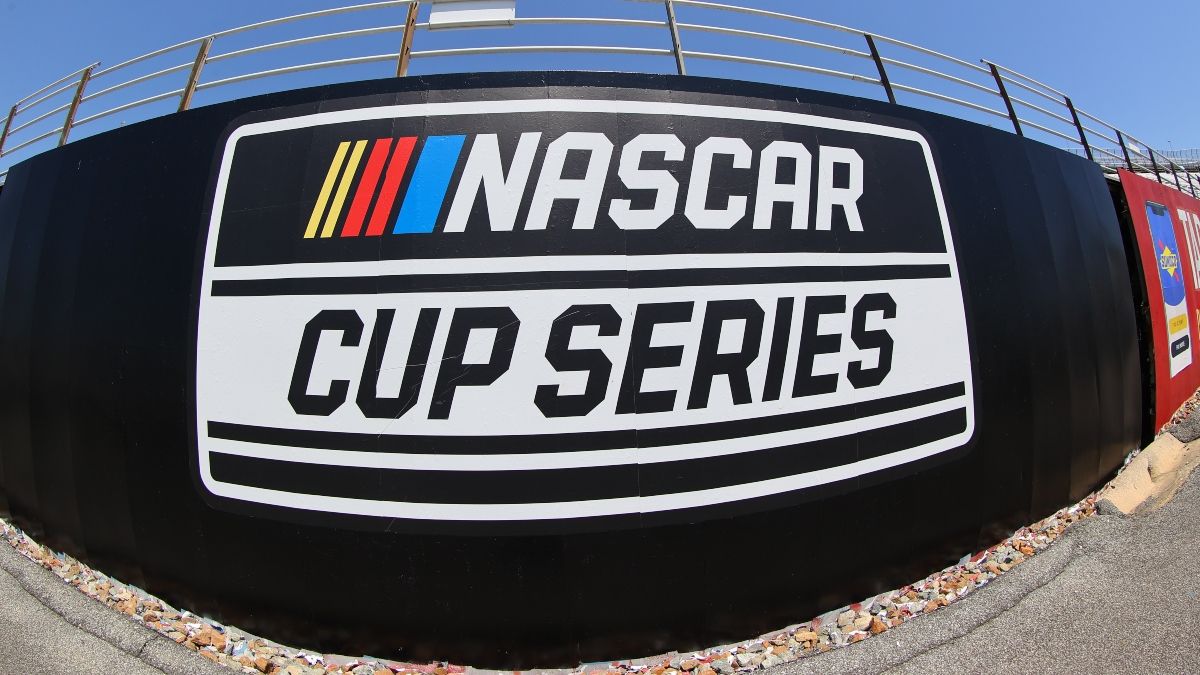Nascar Broadcast Schedule 2022 2022 Nascar Cup Series Schedule: Dates, Start Times, Tv Channels & Tracks