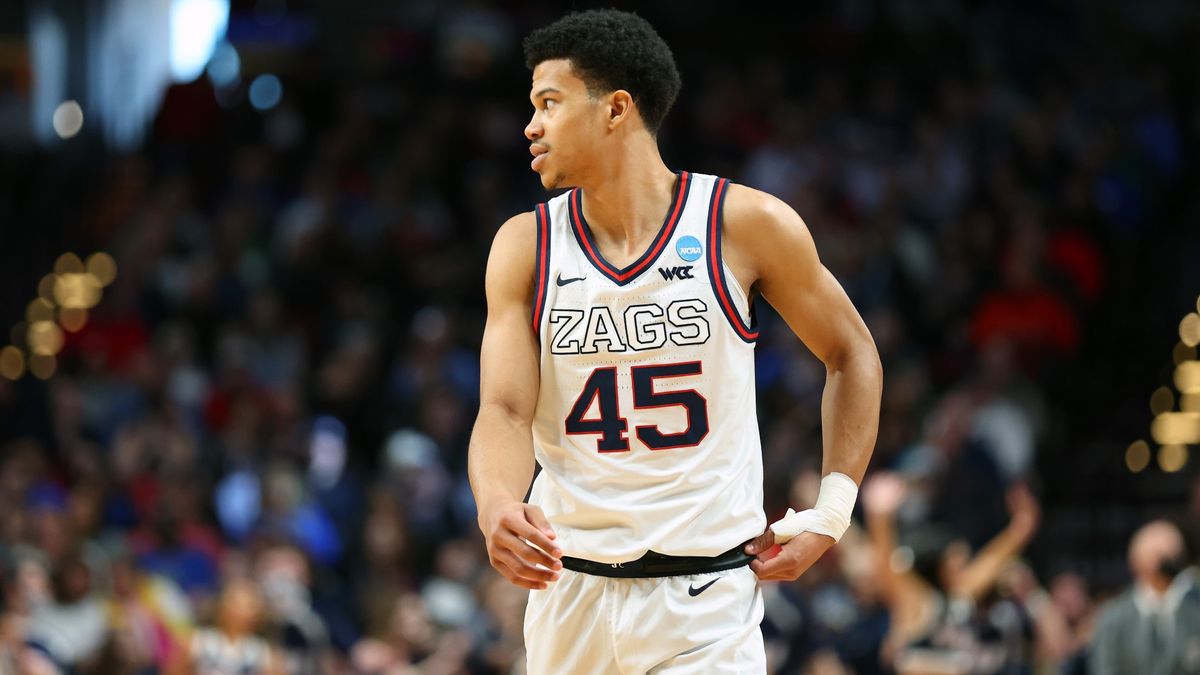 Sweet 16 Odds & Picks for Arkansas vs. Gonzaga: Why a Blowout is Expected in Thursday’s NCAA Tournament Game article feature image