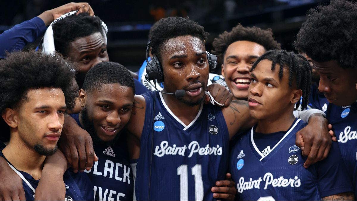 Saint Peter’s vs. North Carolina Betting Odds, Picks, Predictions: NCAA Tournament Elite 8 Preview for Sunday, March 27 article feature image