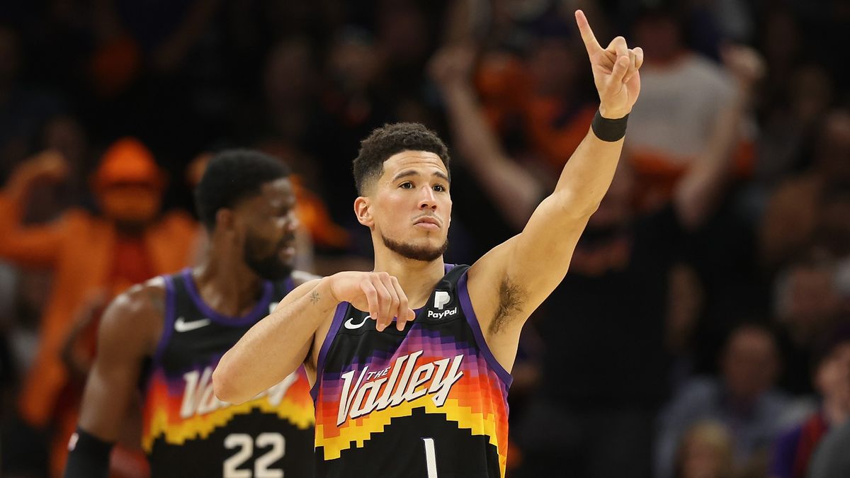 Suns vs. Mavericks NBA Betting Odds, Picks, Predictions: Sharp Money Hitting Spread for Game 4 (May 8) article feature image