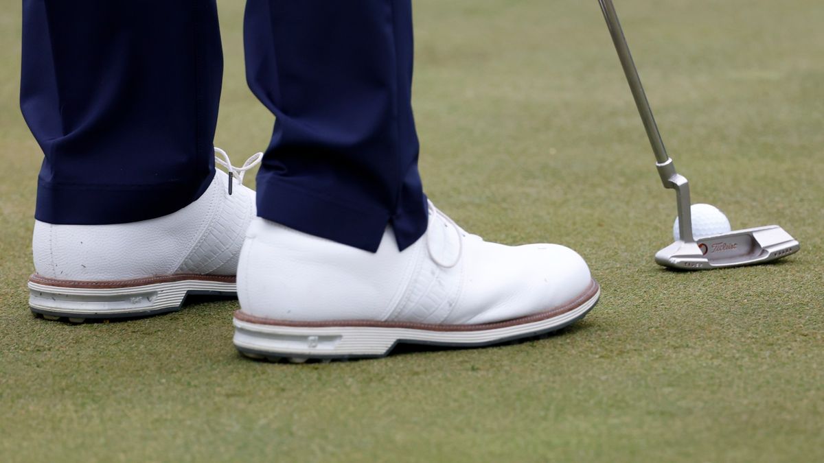 Nike Loses Despite Scottie Scheffler Winning in Tiger Woods’ Shoes article feature image