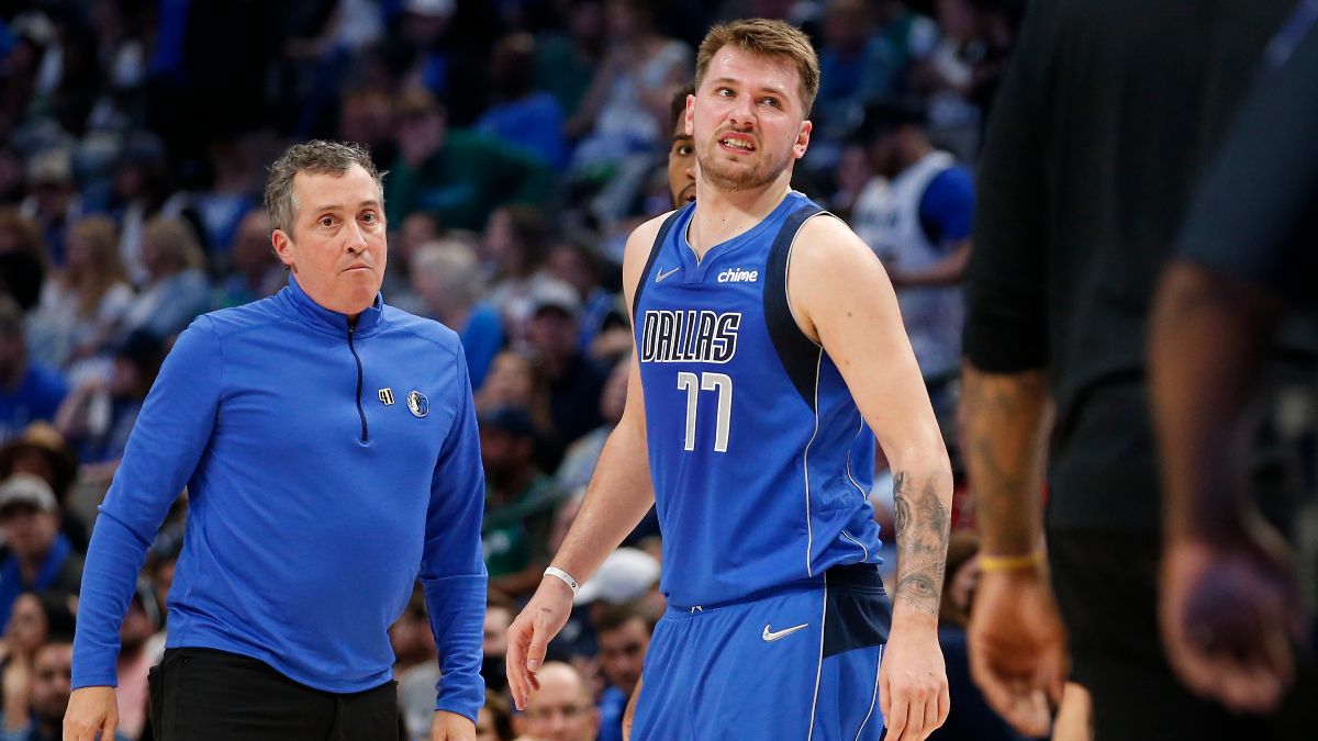 Luka Doncic Injury: NBA Playoff Projections for Mavericks vs. Jazz Game 1 article feature image