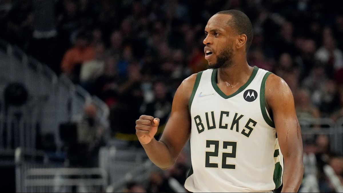 PropBetGuy’s NBA Player Prop Pick for Bulls vs. Bucks: Fade Khris Middleton in Game 2? (Wednesday, April 20) article feature image