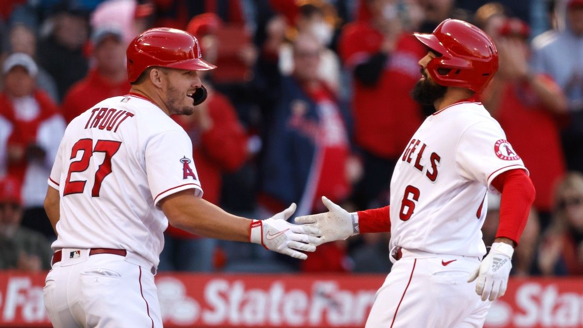 Monday MLB Odds, Predictions, Picks: Multiple PRO Signals Aligned on Angels vs. Guardians, Giants vs. Brewers (April 25) article feature image