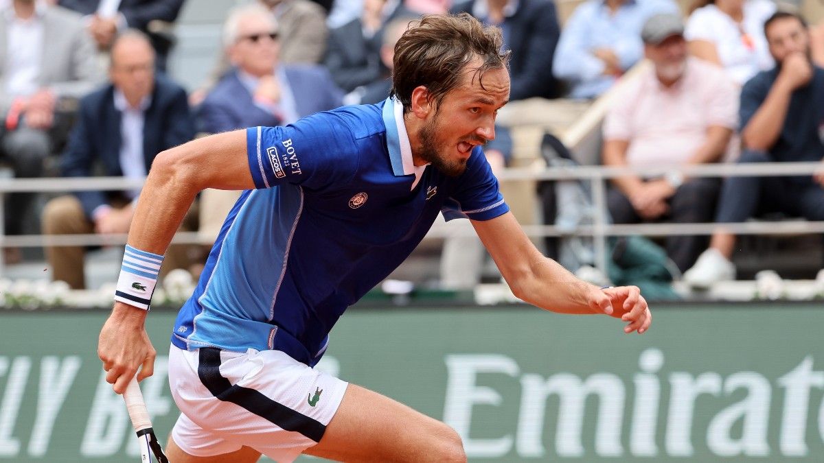 Daniil Medvedev vs. Miomir Kecmanovic French Open Betting Odds, Preview, Prediction (May 28) article feature image