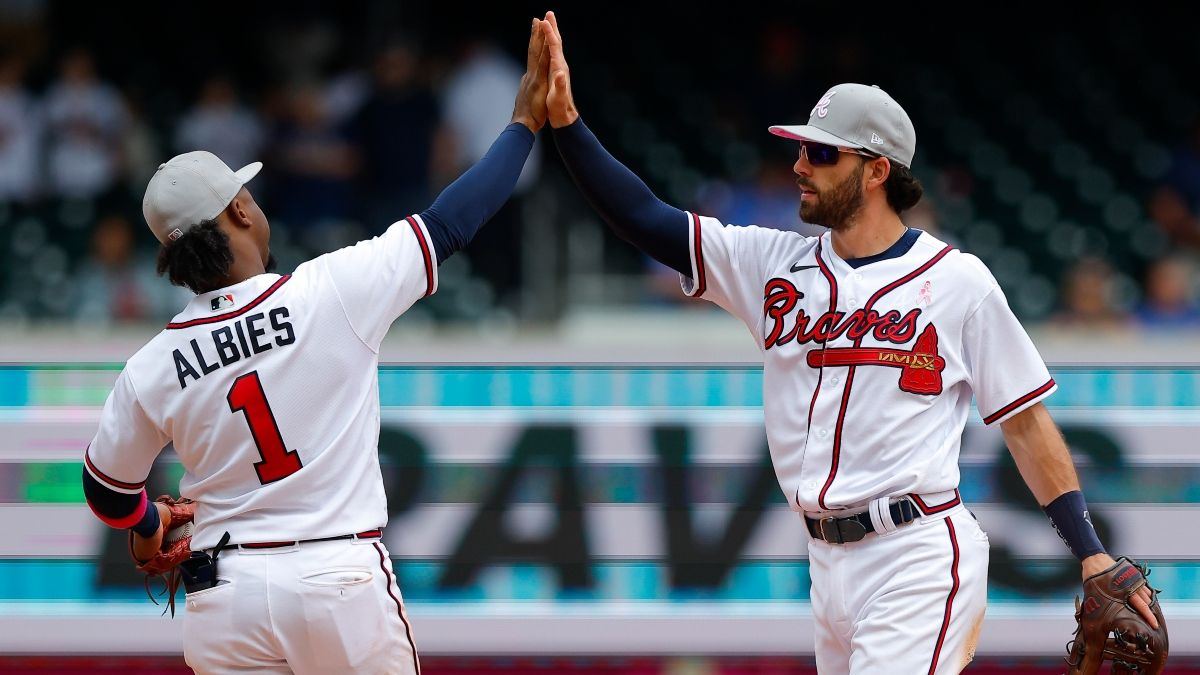 MLB Picks & Predictions for Tuesday: Pro Bettors Pounding Blue Jays vs. Yankees, Red Sox vs. Braves article feature image