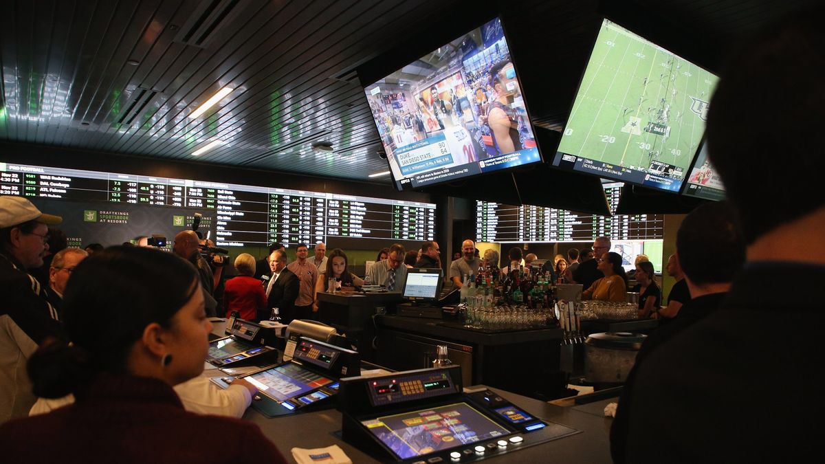 North Carolina Committee Advances Sports Betting Bills with Higher Tax article feature image