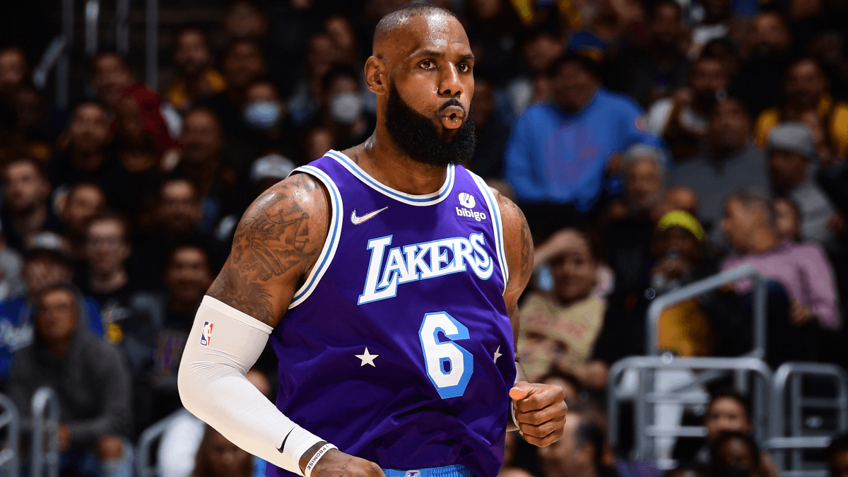 LeBron James 2022-23 MVP Odds Are Longest in Last 17 Seasons; Expectations Lowered for Lakers article feature image