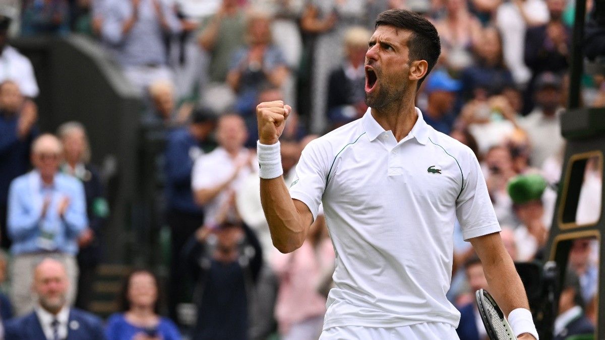 Novak Djokovic Escapes From Two Sets Down, Becomes Heavier Wimbledon Favorite article feature image