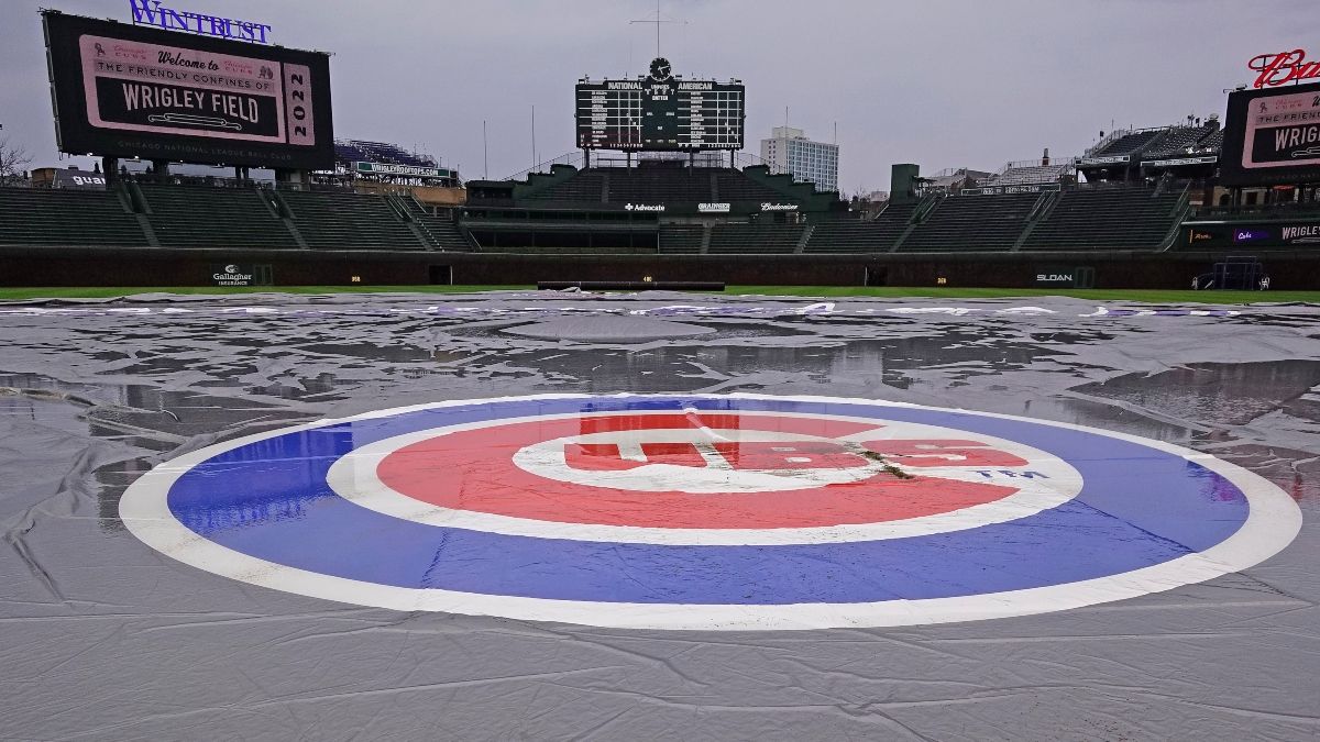 Mets vs. Cubs MLB Weather Forecast: Rain Could Delay Friday’s Game at Wrigley Field in Chicago article feature image