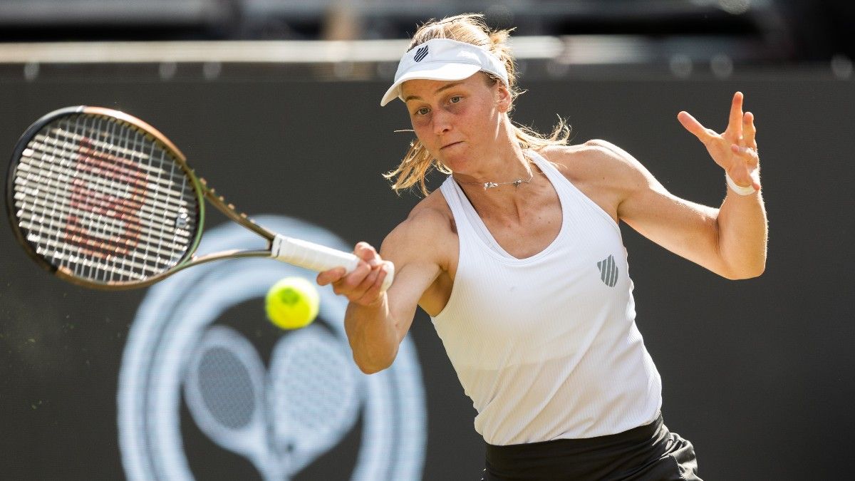 WTA Tennis Picks, Predictions: Trust Samsonova to Power Through Raducanu (August 5) article feature image