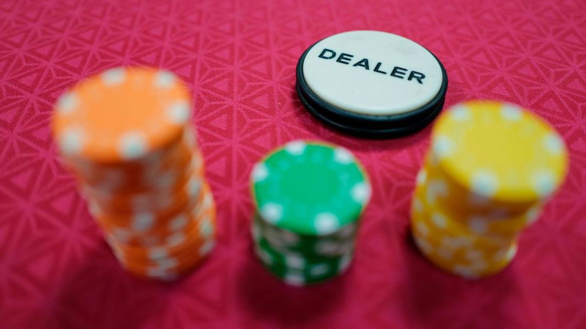 Poker Dealer Accused Of Stealing From The Pot At Ohio Casino