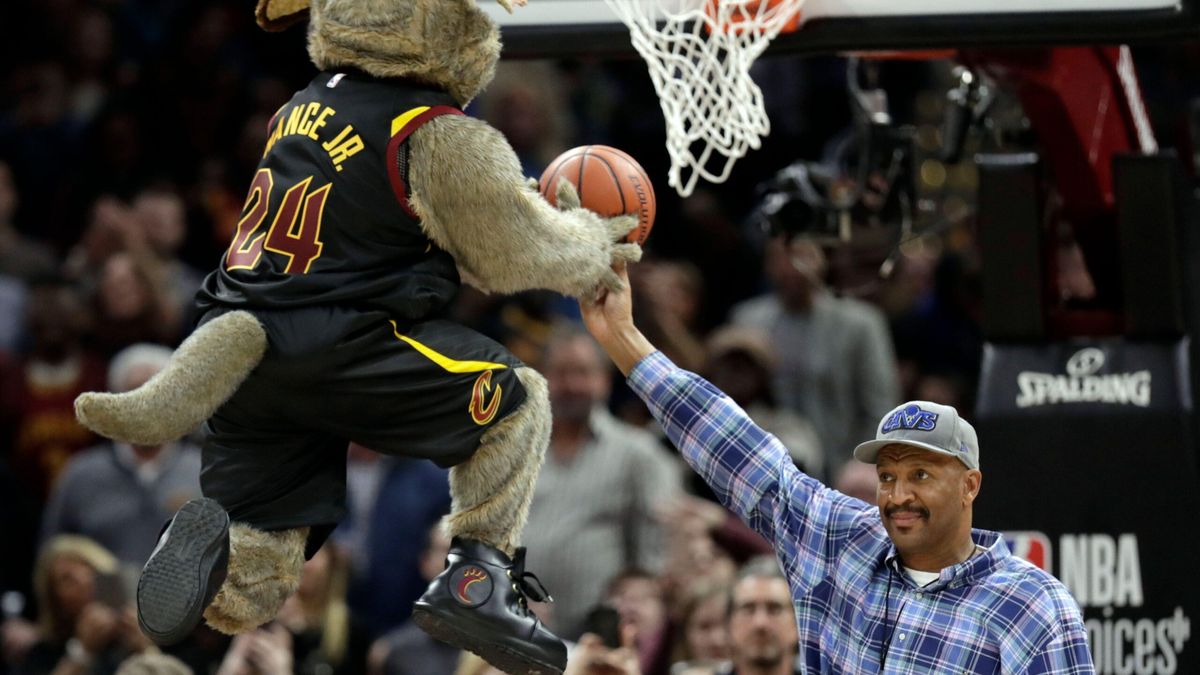 Exclusive Interview: Larry Nance Sr. on NBA MVP, SGA, Jokić & the Cavs