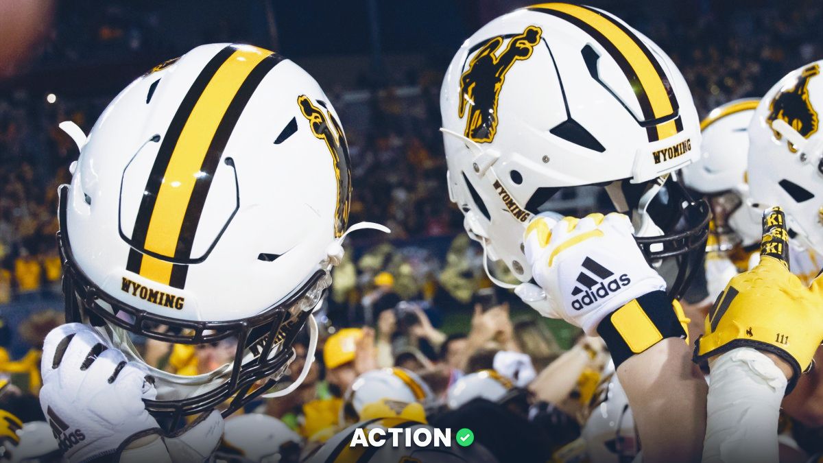 Sharp, Data-Driven College Football Picks for All Friday Games