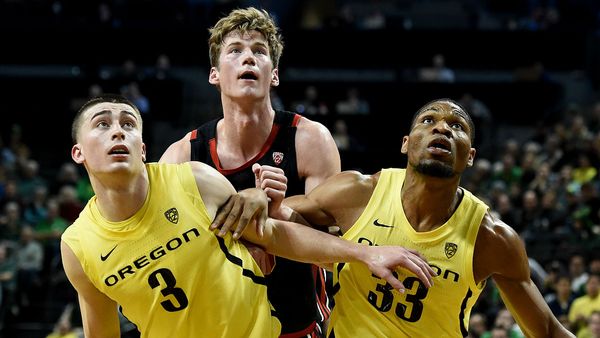 College Basketball Betting Odds & Picks: Where's the Edge in Oregon