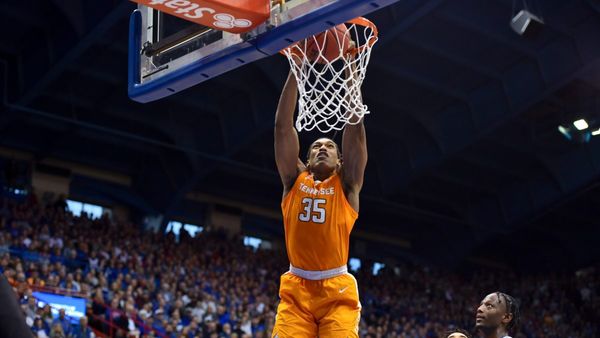 Tennessee vs. Florida Odds & Pick Bet the Volunteers Over Shorthanded