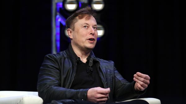 Elon Musk's Fake Bid to Purchase Manchester United Could Be an SEC Violation