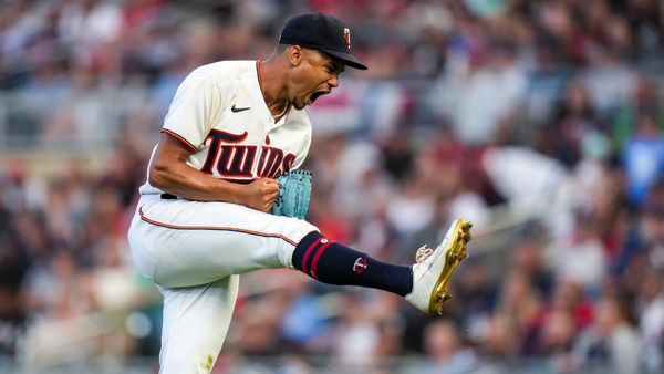 MLB Props, PrizePicks Plays: 5 Picks, Including Chris Archer, Carlos Correa (Tuesday, August 30)