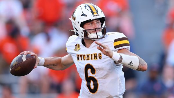 College Football Odds, Picks & Predictions for Tulsa vs. Wyoming (Saturday, Sept. 3)