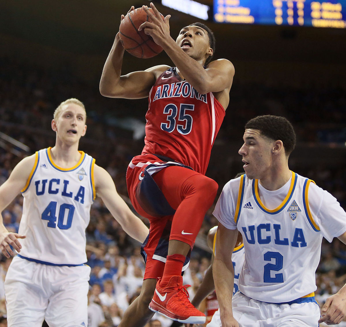College basketball Pac-12 betting preview: Is it Sean Miller’s time? article feature image