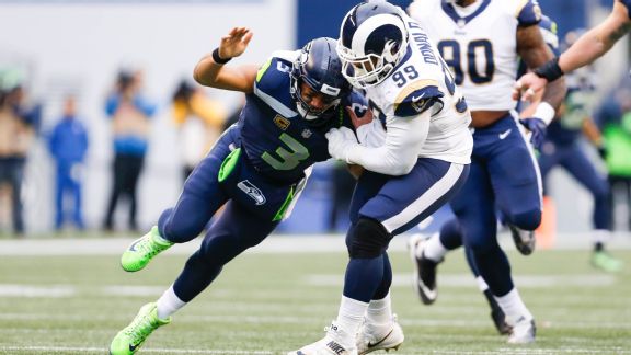 Evaluating the NFC playoff race after top six seeds hold serve in Week 15 article feature image