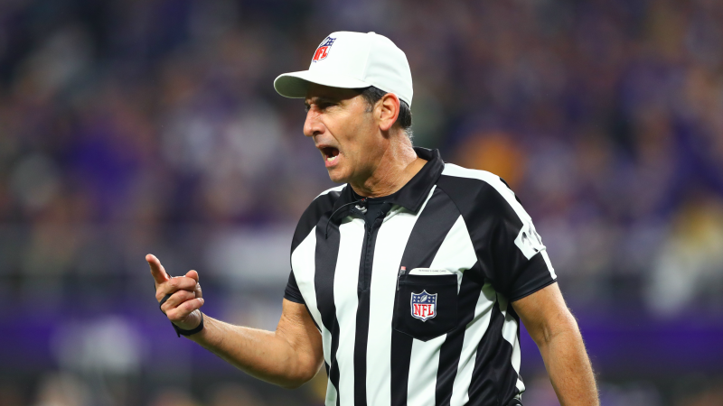 What Bettors Need to Know About Super Bowl 52 Referees article feature image