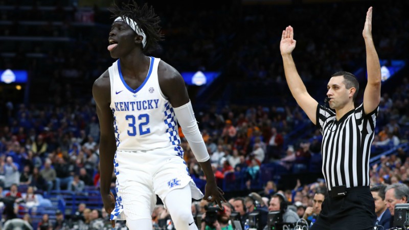 NCAA Thursday Four Pack: Why Kentucky Should Fear a Davidson Upset article feature image