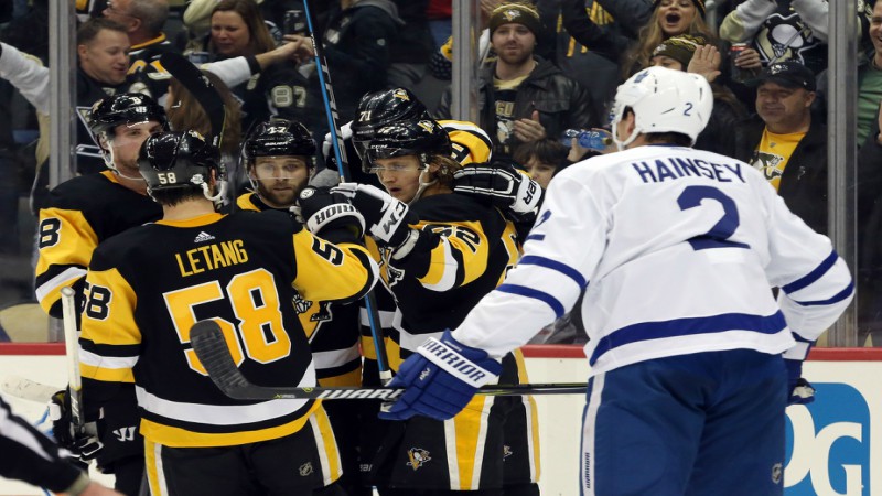 Finding an Edge in Penguins-Leafs article feature image
