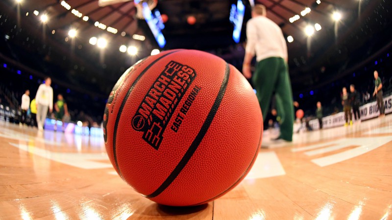 How to Take Advantage of Inflated (and Deflated) March Madness Lines article feature image