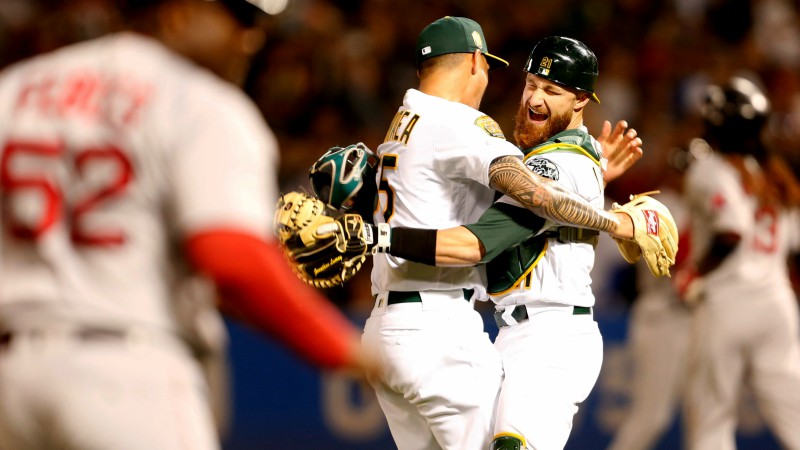 MLB Sharp Report: Wiseguys Betting Sox-A’s and 3 Other Sunday Games article feature image