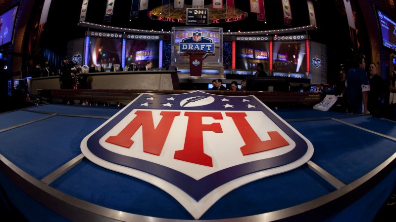 Which Picks Perform the Best in the NFL Draft? article feature image