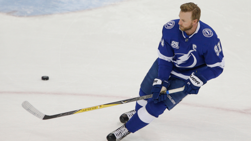 Top NHL Prop Bets for Wednesday: Stamkos Over/Under 2.5 Total Shots on Goal? article feature image