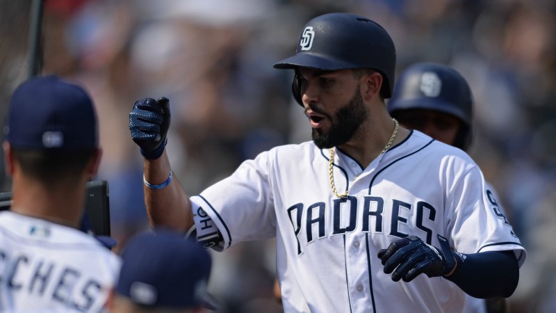 Tuesday Sharp Report: Pros Betting Padres-Mets, Three Other Games article feature image