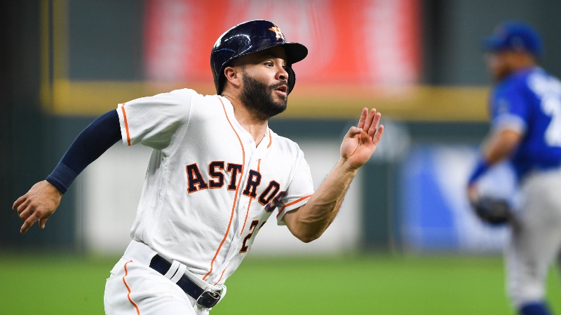 Astros-Blue Jays Betting Preview: Sharp Play on Over/Under article feature image