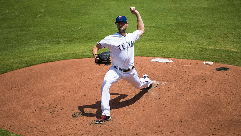 Saturday’s MLB Over/Under: Hamels, Fiers Meet in Motown article feature image