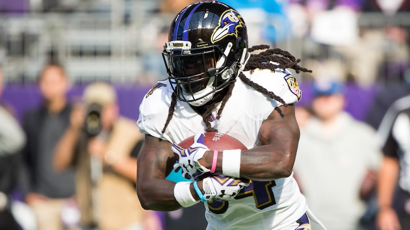 Week 1 Fantasy Football RB Report: Starts, Sits and the Consensus No. 1 article feature image