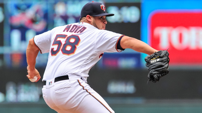 Sunday’s MLB Over/Under: Handicapping The Twins’ Bullpen Strategy in Texas article feature image