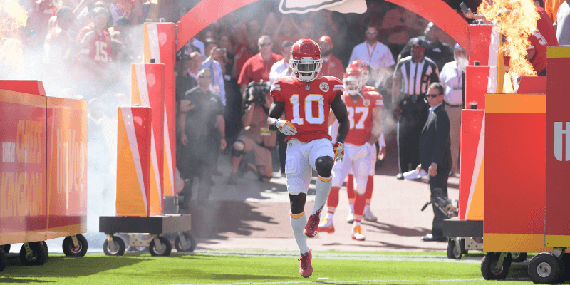 tyreek hill kansas city chiefs denver broncos monday night football