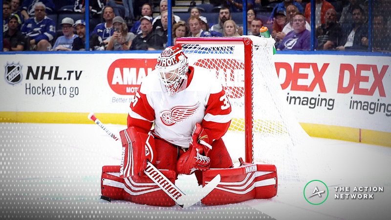 Top NHL Prop Bets for Monday: Jimmy Howard Over/Under 31.5 Total Saves? article feature image