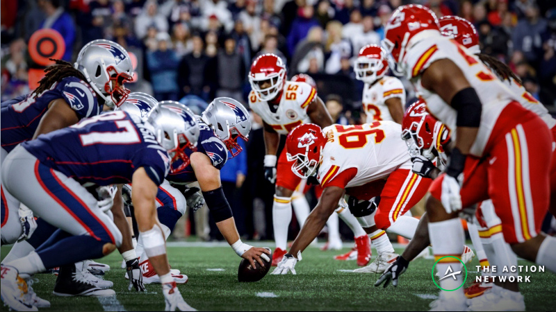 AFC Championship Sharp Report: Pros Betting Patriots-Chiefs Over/Under article feature image