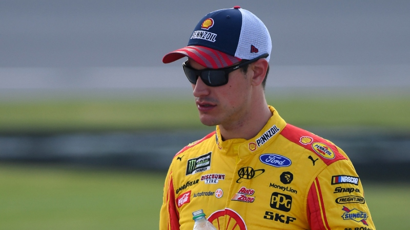 NASCAR at Dover Matchup Picks, Odds: Plenty of Love for Logano article feature image