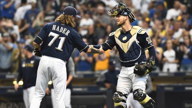 MLB Sharp Report: Pros Betting Brewers-Astros, 2 Other Tuesday Games article feature image