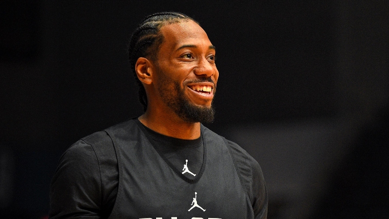 Kawhi Signing With Lakers? ‘Sharp’ Bettor Places $10K Wager on LAL’s Title Odds article feature image