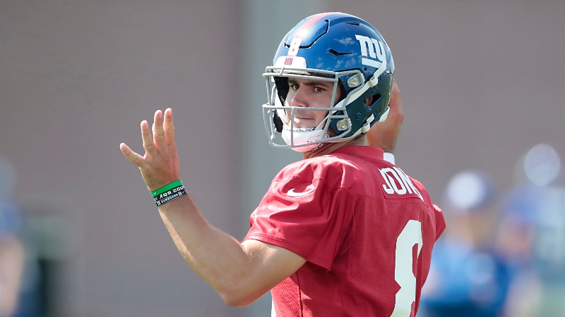 Jets vs. Giants Betting Guide: Take First Chance to Fade Daniel Jones? article feature image