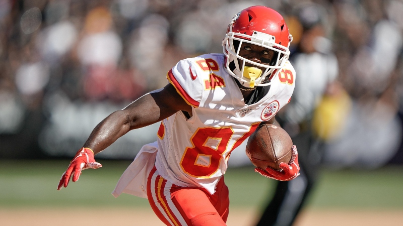Sharp Betting Action Moving Ravens vs. Chiefs Spread Overnight article feature image