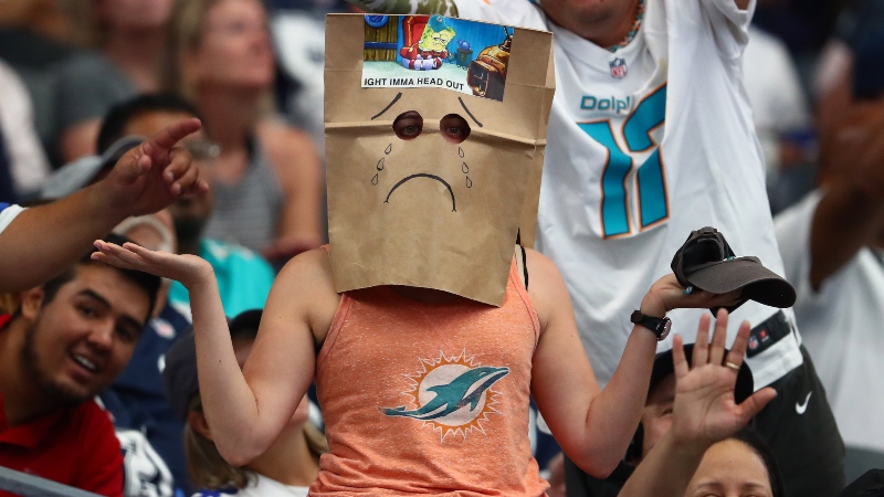 Week 4 NFL Survivor Pool Picks: Fade the Dolphins’ Historic Ineptitude? article feature image
