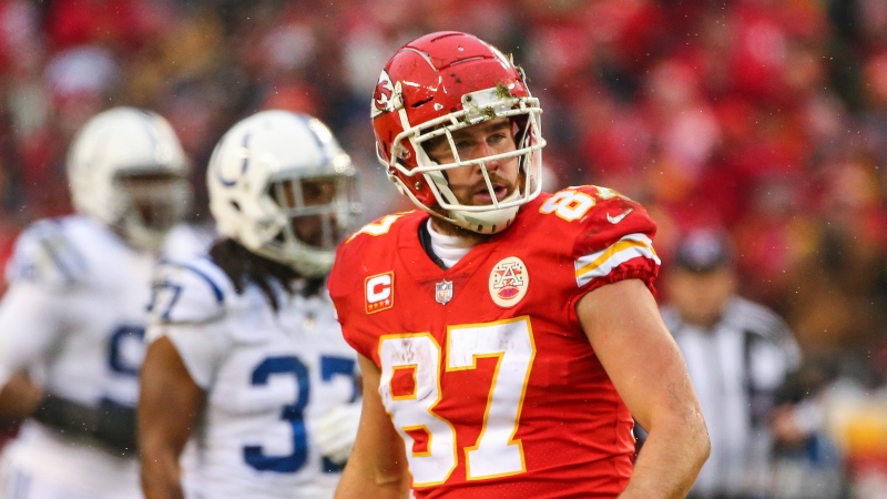 Colts vs. Chiefs Picks: How We’re Betting this Over/Under article feature image