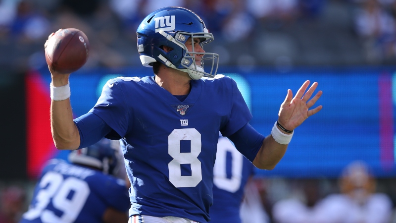 Vikings vs. Giants Sharp Report: Are Pros Betting on Daniel Jones? article feature image