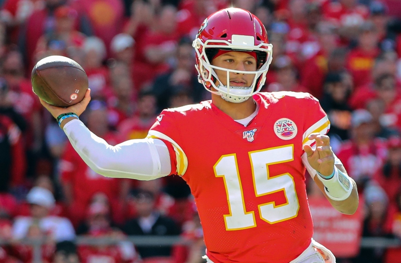 Chiefs vs. Chargers Betting Odds & Picks: L.A. Have A Chance on MNF? article feature image